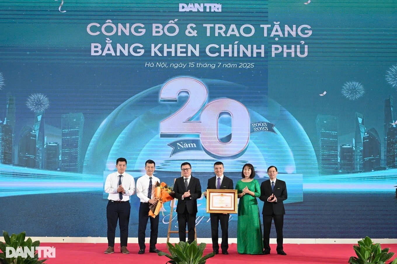 z6807906028916_b7bf2a980bcceae06ccb3a29055911fc.jpg