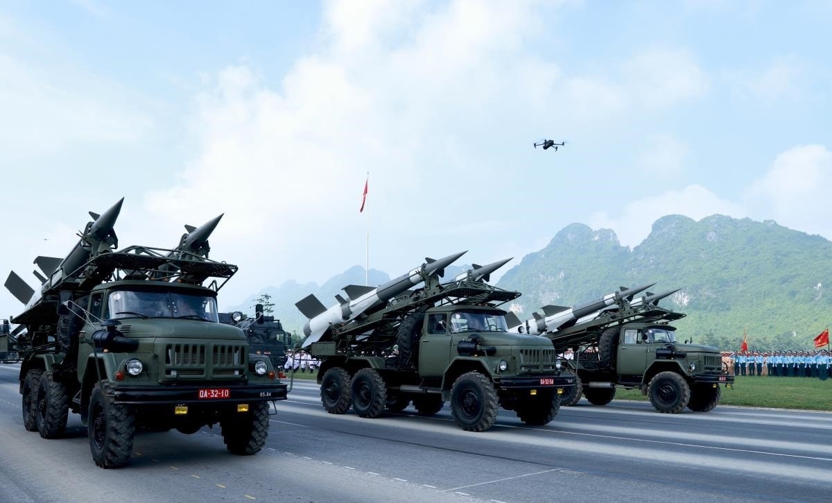 Theo dự kiến, đội hình diễu binh qua Quảng trường Ba Đình lịch sử trong lễ kỷ niệm 80 năm Cách mạng tháng Tám và Quốc khánh 2/9 sẽ có sự góp mặt của các khối xe, pháo quân sự và xe đặc chủng Công an - minh chứng sinh động cho sự hiện đại hóa, phát triển toàn diện của lực lượng vũ trang Việt Nam dưới sự lãnh đạo của Đảng trong suốt 80 năm qua.