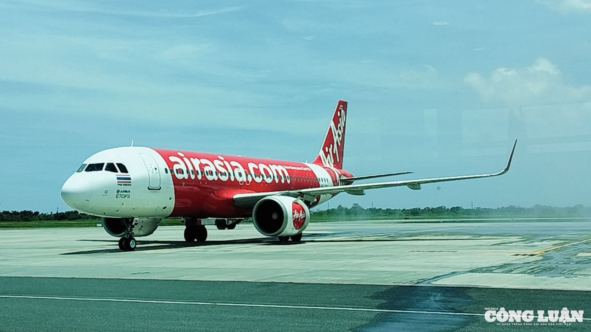 Đường bay mới Hải Phòng - Bangkok hứa hẹn mở ra nhiều cơ hội khám phá Thủ đô sôi động của Thái Lan cho du khách Hải Phòng và các tỉnh lân cận, đồng thời kết nối Bangkok với 6 tỉnh, thành phố lớn của Việt Nam, kỳ vọng sẽ nhận được sự đón nhận nồng nhiệt.