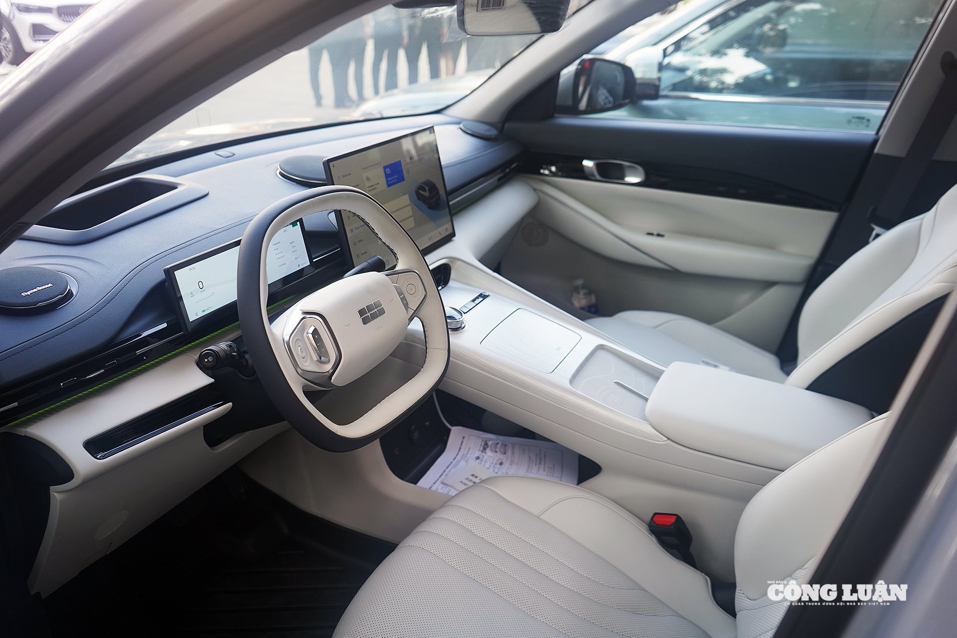 Geely EX5 - 8