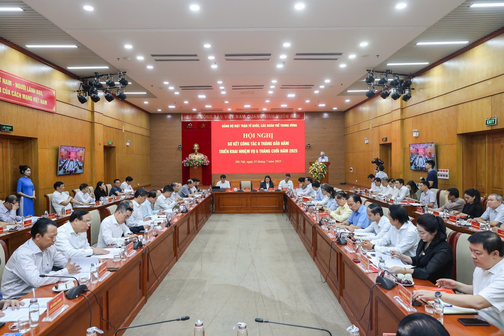 Quang cảnh Hội nghị.