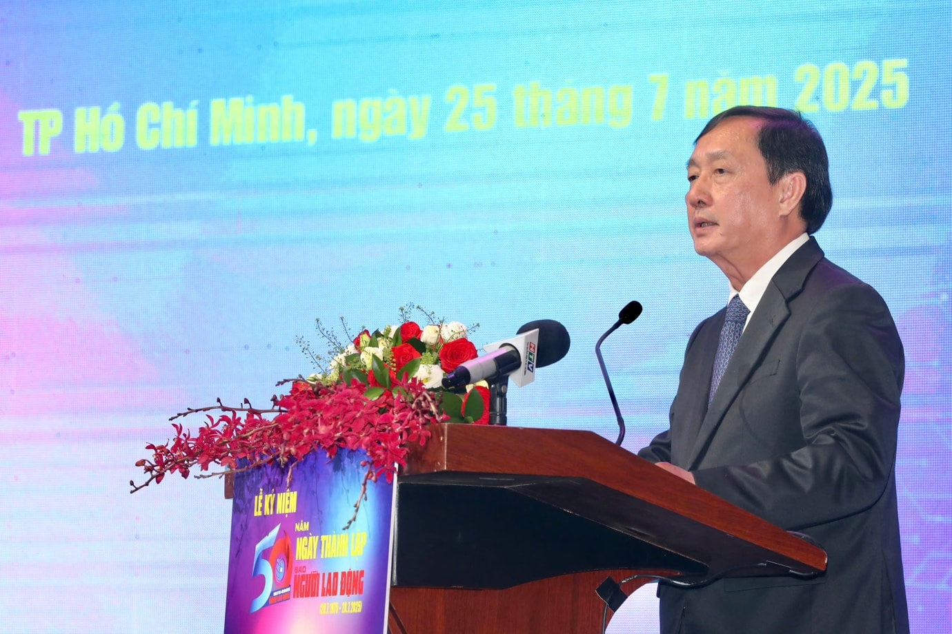 Báo Người Lao Động long trọng kỷ niệm 50 năm thành lập - Ảnh 1.