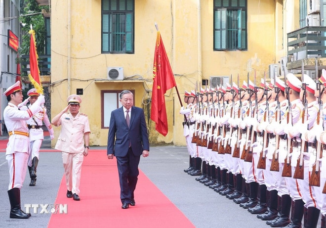 Tổng Bí thư Tô Lâm đến thăm Cục An ninh chính trị nội bộ (Bộ Công an). (Ảnh: Thống Nhất/TTXVN) ttxvn-tong-bi-thu-cuc-an-ninh-noi-bo-1.jpg