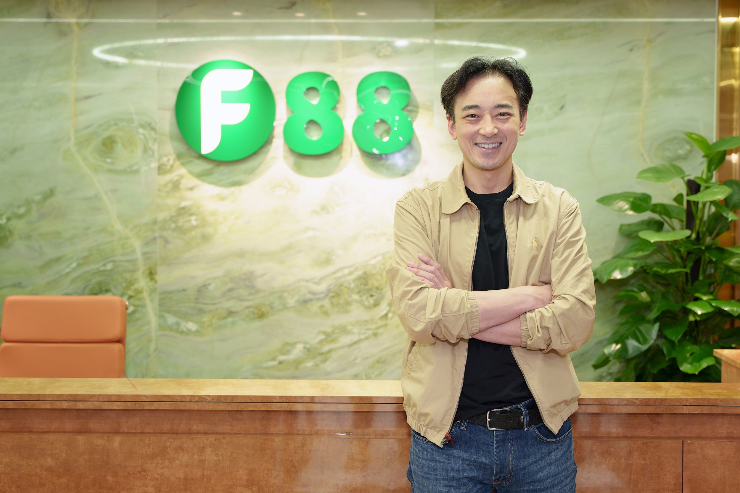 Mr Piyasak Ceo NTL 1