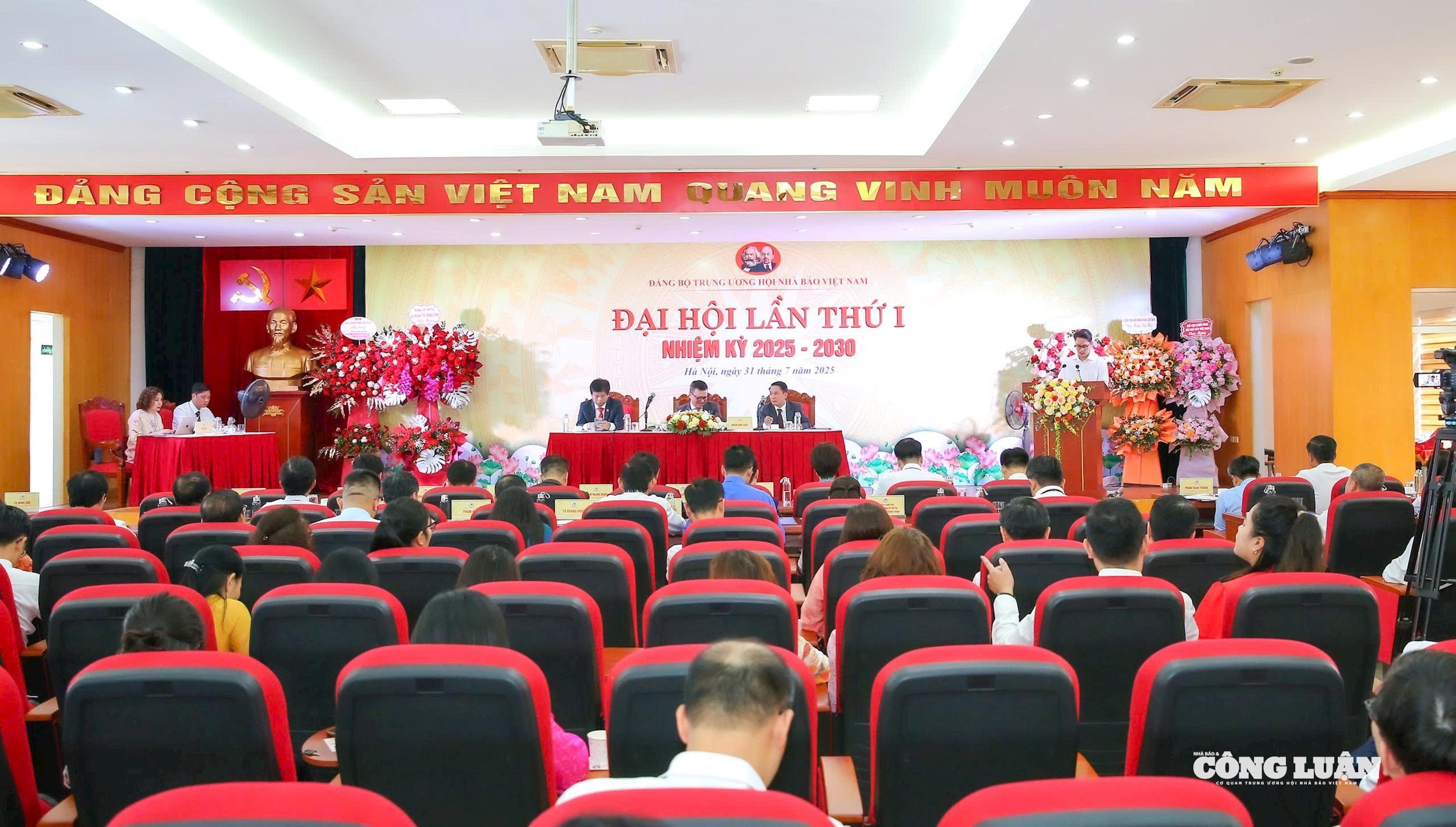 9a099b317afbf3a5aaea.jpg