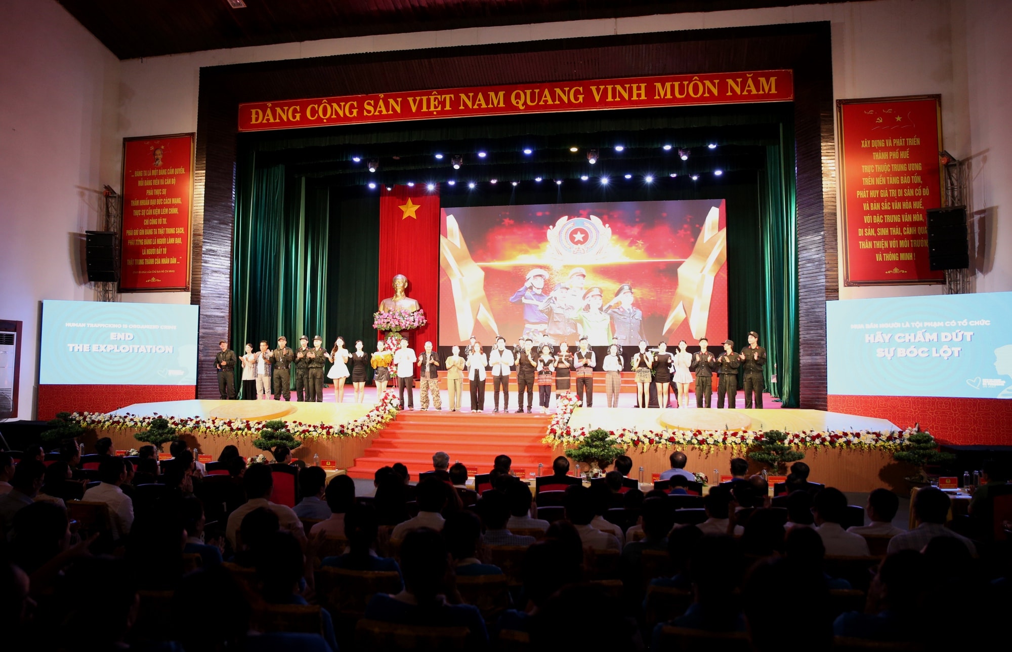 Khẳng định cam kết mạnh mẽ của Việt Nam trong công cuộc đấu tranh phòng, chống tội phạm mua bán người- Ảnh 3. Khẳng định cam kết mạnh mẽ của Việt Nam trong công cuộc đấu tranh phòng, chống tội phạm mua bán người- Ảnh 3.