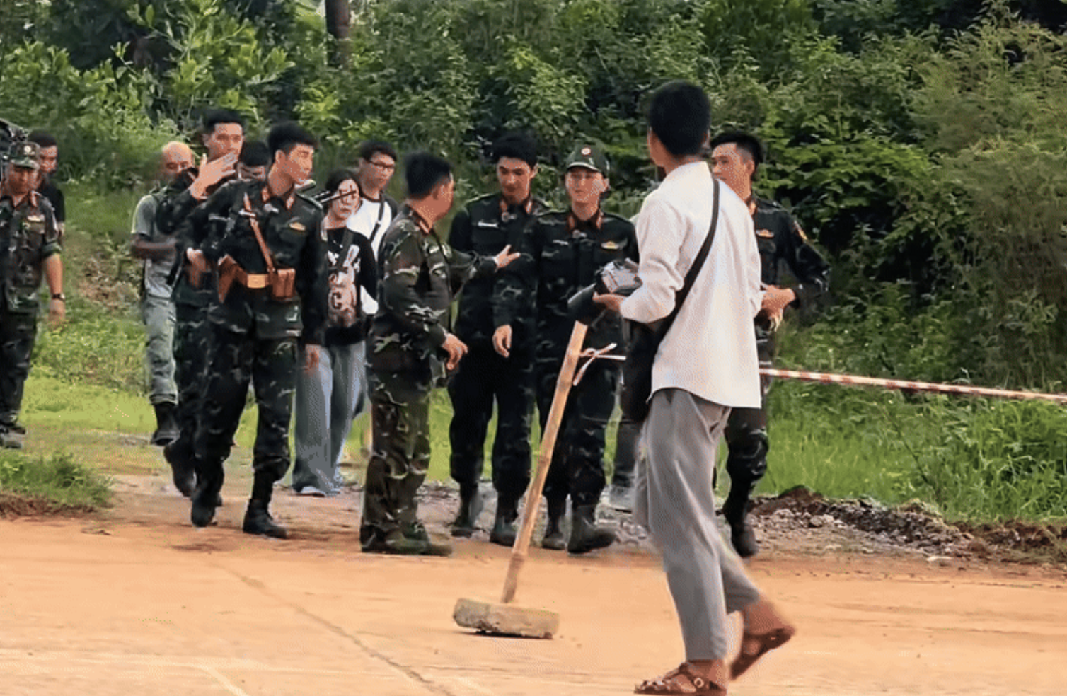 Ảnh màn hình 2025-08-01 lúc 20.59.35