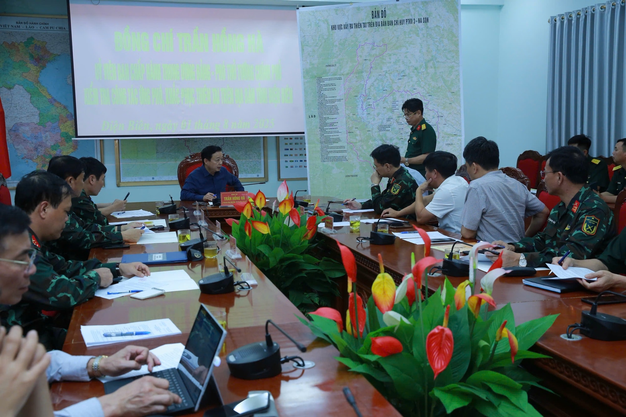 CẬP NHẬT: Phó Thủ tướng Trần Hồng Hà chỉ đạo khắc phục lũ quét, sạt lở đất ở Điện Biên- Ảnh 1. CẬP NHẬT: Phó Thủ tướng Trần Hồng Hà chỉ đạo khắc phục lũ quét, sạt lở đất ở Điện Biên- Ảnh 1.