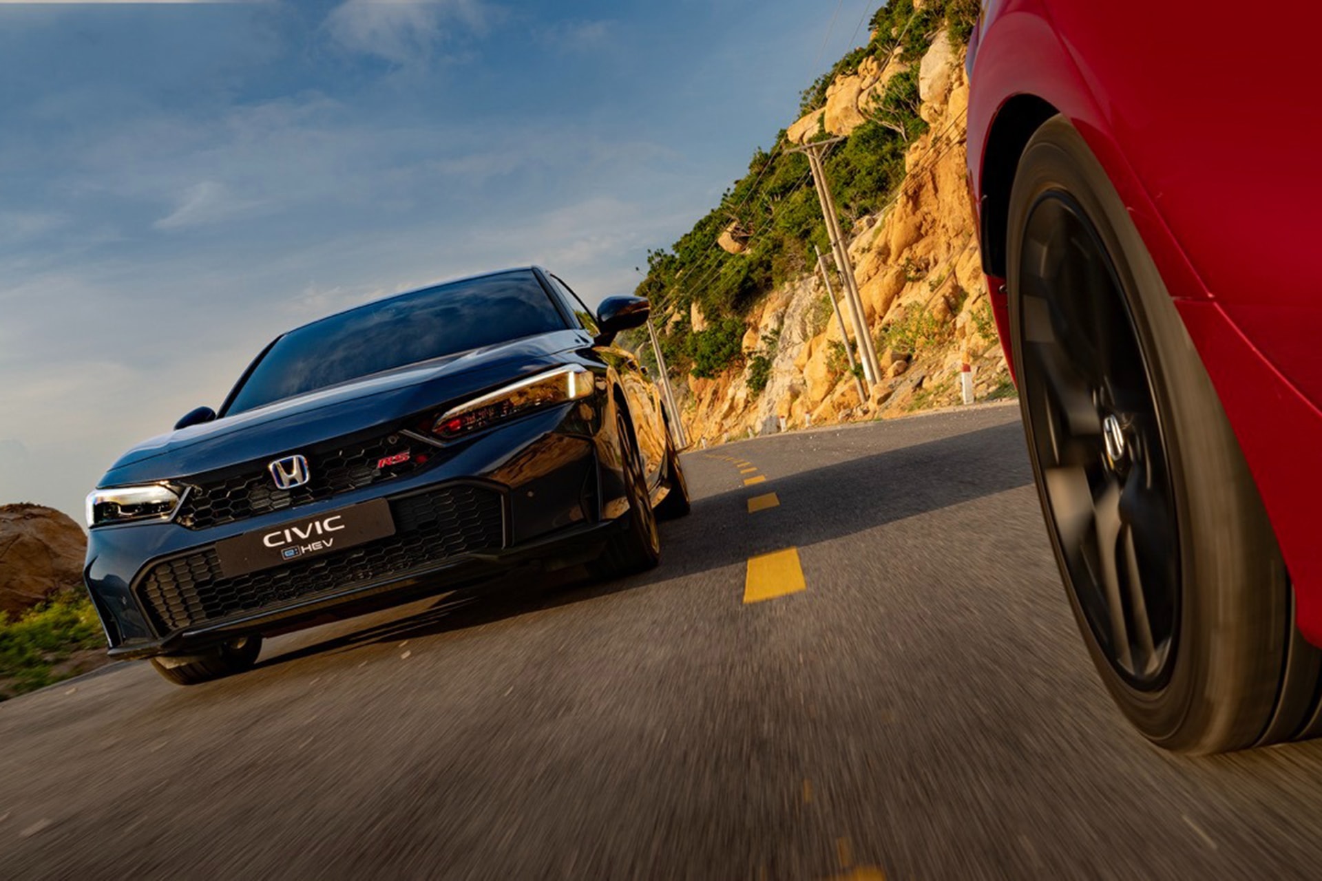 Phiên bản Honda Civic e:HEV RS giảm giá cao nhất 100 triệu đồng - Ảnh: HVN