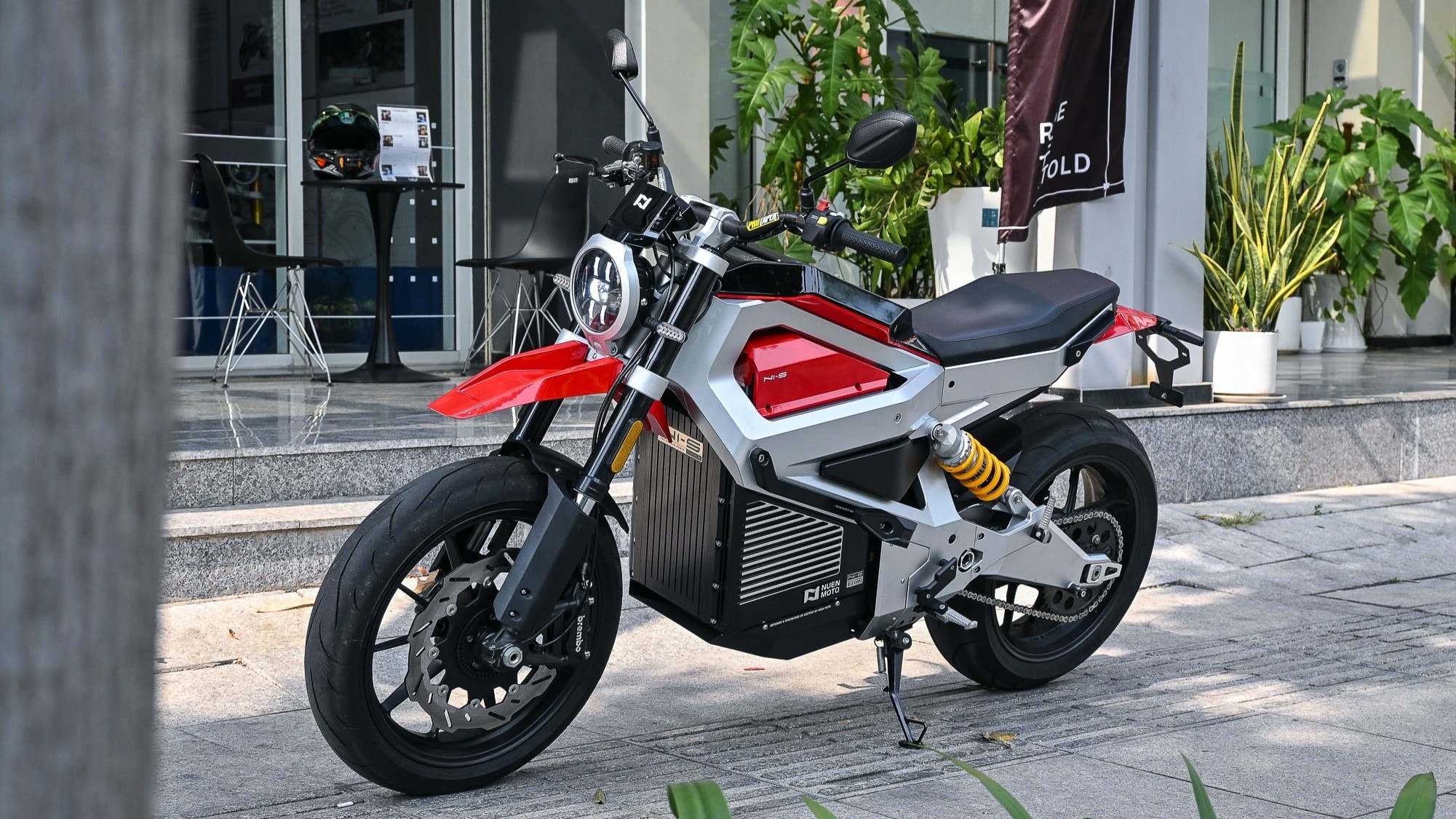 Mẫu xe máy điện Nuen Moto N1-S đắt nhất thị trường - Ảnh: Nuen
