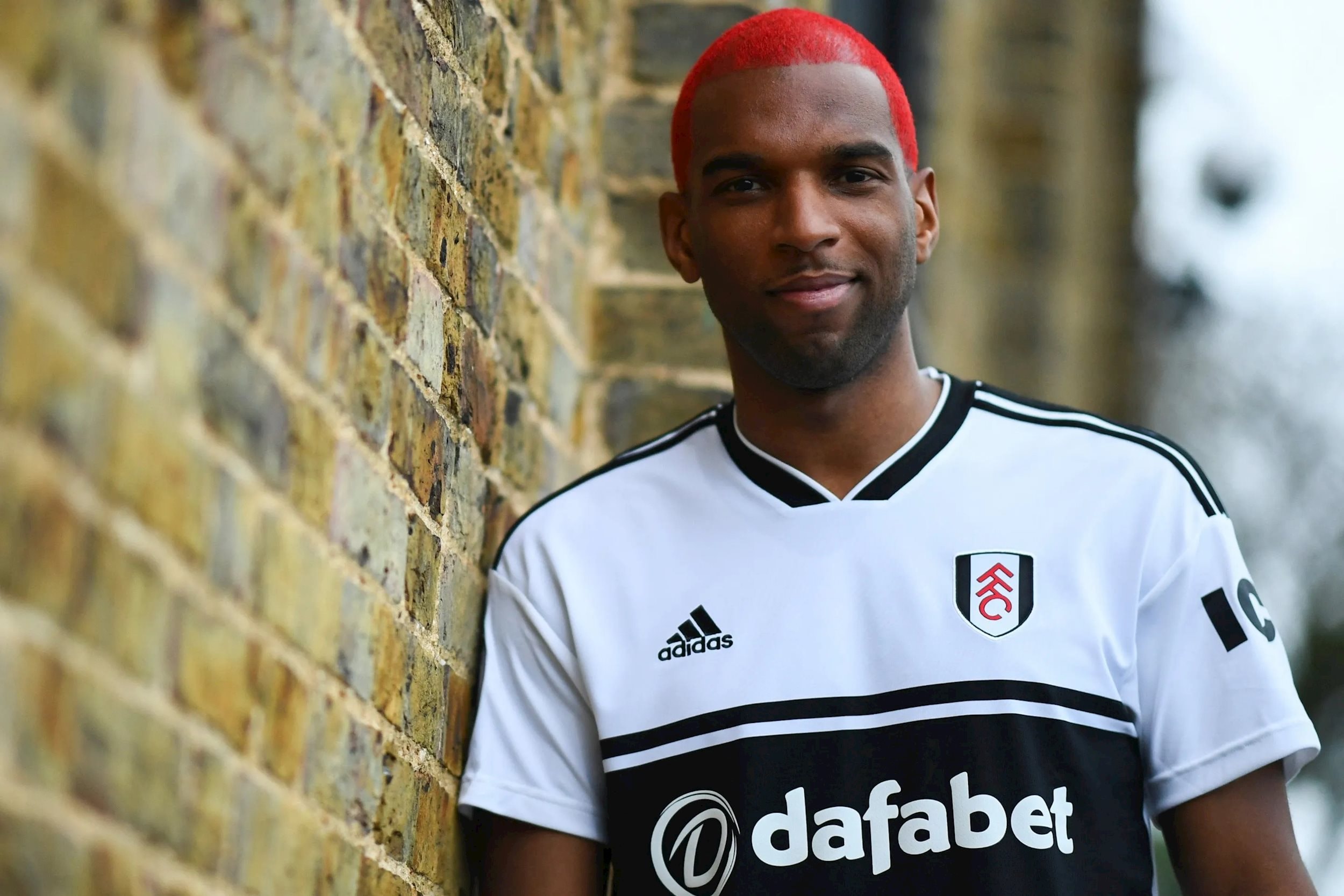 ryan-babel-fulham-cropped.jpg