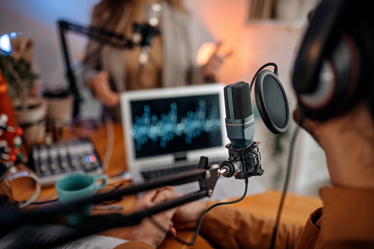 monetizar-un-podcast.jpeg