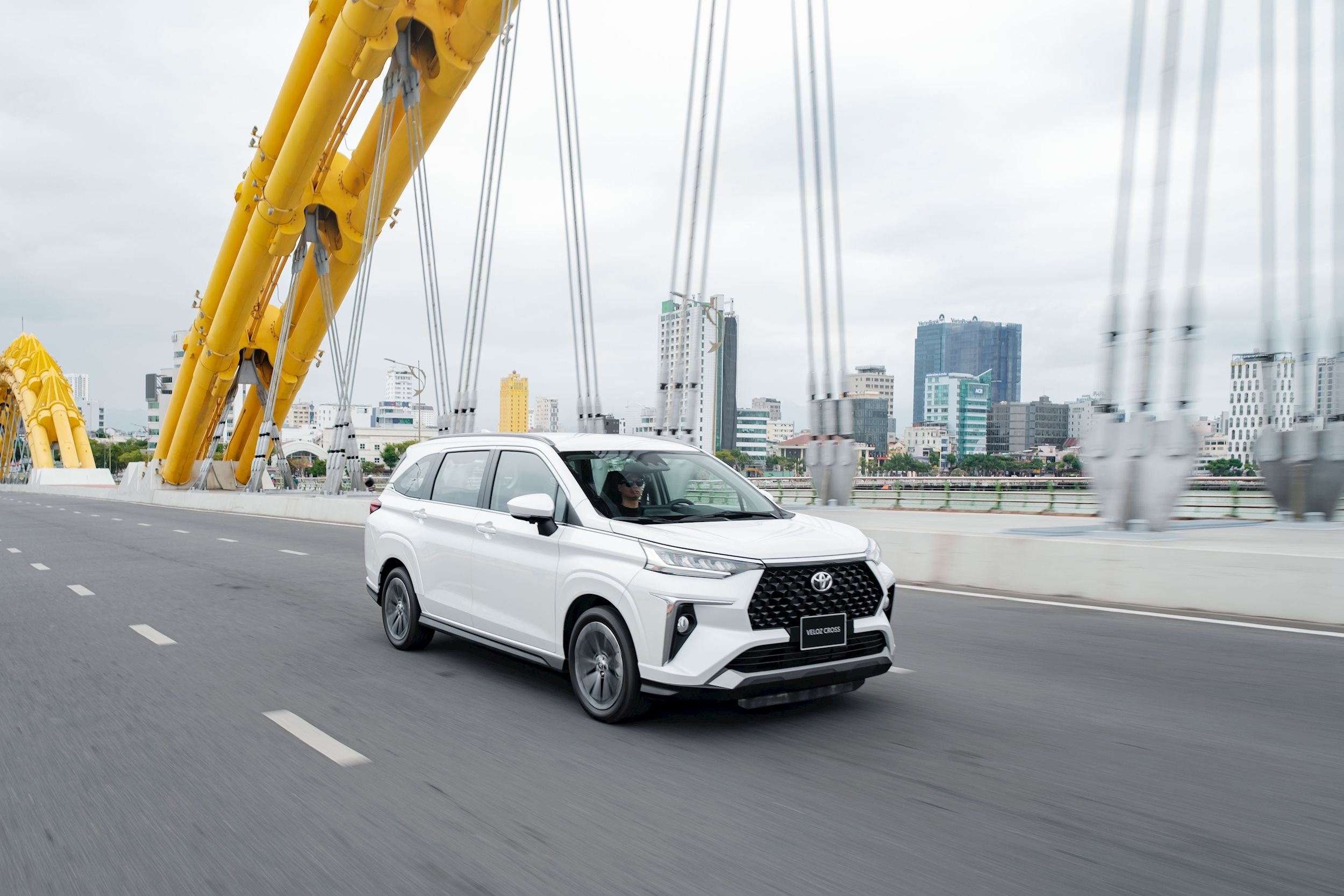 Toyota Veloz Cross là mẫu xe có mức giảm giá cao nhất tháng 8/2025 - Ảnh: TMV