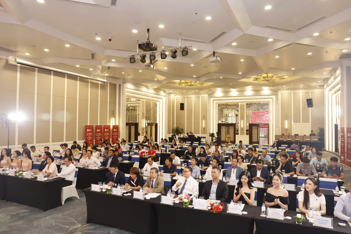 Ảnh màn hình 2025-08-04 lúc 15.40.13