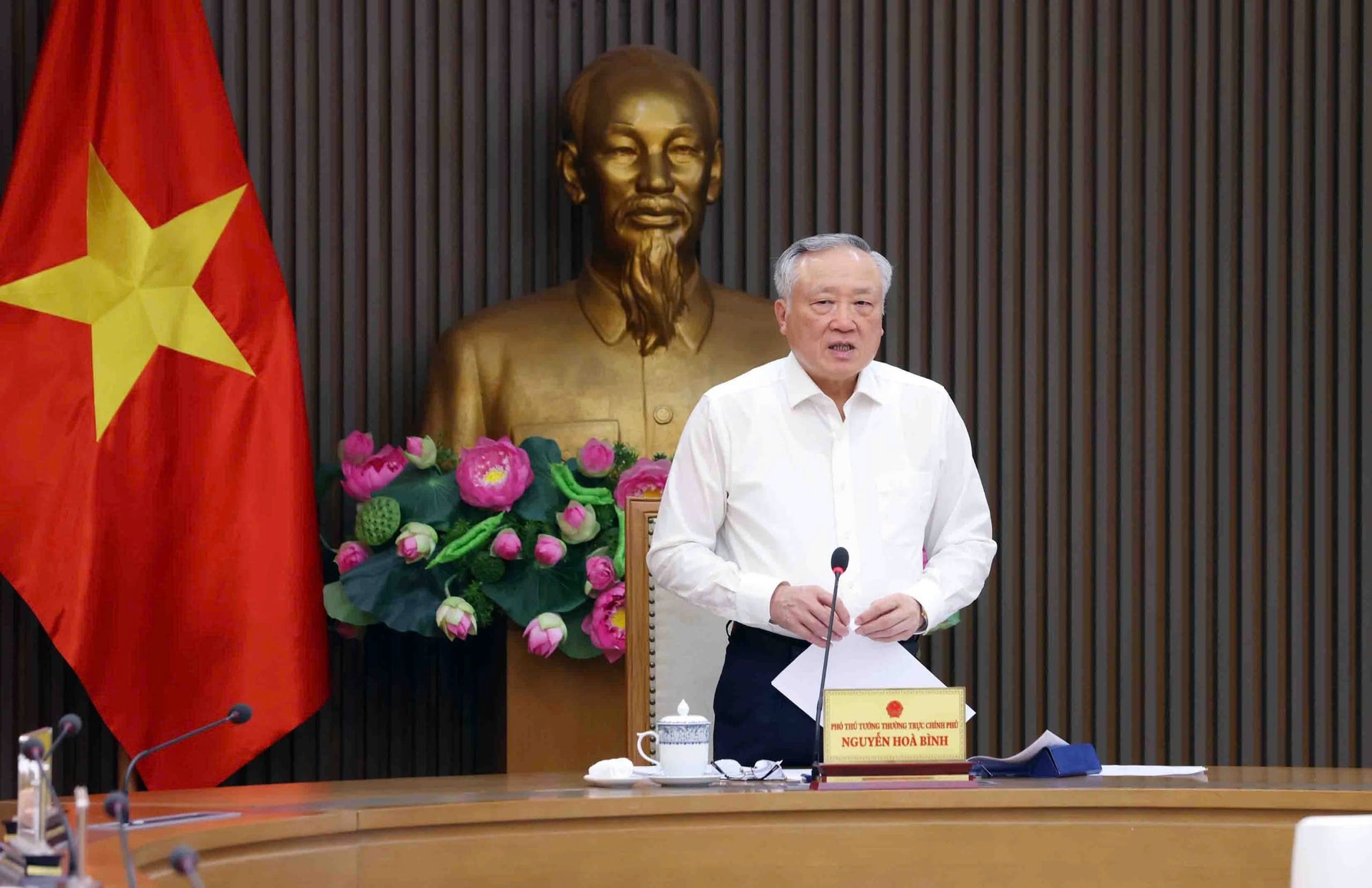 Sắc sảo trong đấu tranh, phản bác các quan điểm, sai trái thù địch trong tình hình mới- Ảnh 1. Sắc sảo trong đấu tranh, phản bác các quan điểm, sai trái thù địch trong tình hình mới- Ảnh 1.