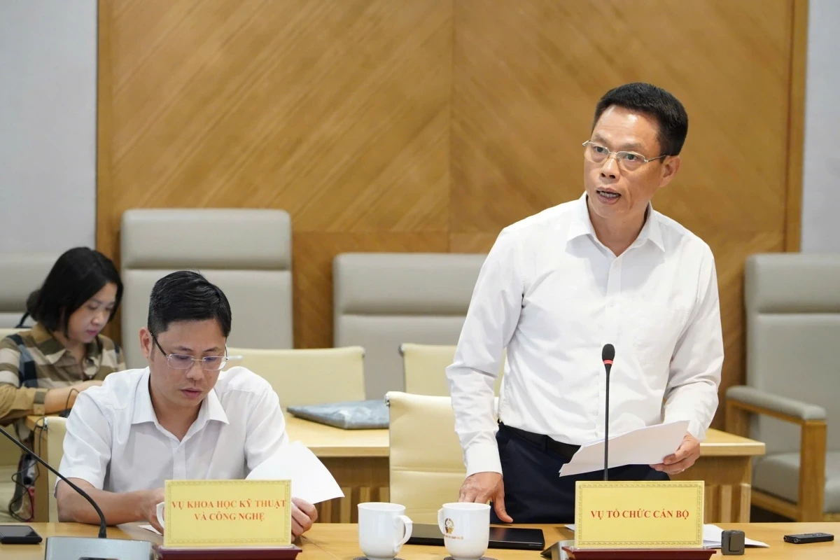 dong_chi_mai_anh_hong_pho_vu_truong_vu_to_chuc_can_bo_bo_khcn.webp