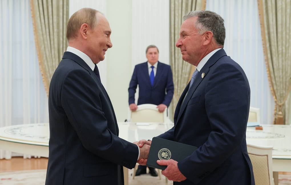 Tổng thống Nga Vladimir Putin và Đặc phái viên Tổng thống Hoa Kỳ Steve Witkoff Gavriil Grigorov/Văn phòng Báo chí và Thông tin Tổng thống Nga/TASS