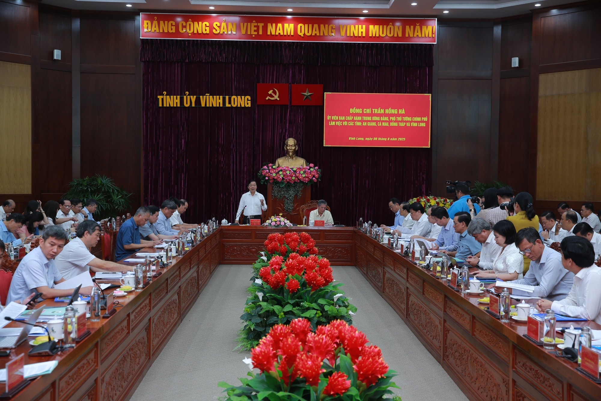 Tiếp tục kiện toàn bộ máy cấp xã đúng chủ trương, sát thực tiễn, vận hành thông suốt- Ảnh 2. Tiếp tục kiện toàn bộ máy cấp xã đúng chủ trương, sát thực tiễn, vận hành thông suốt- Ảnh 2.