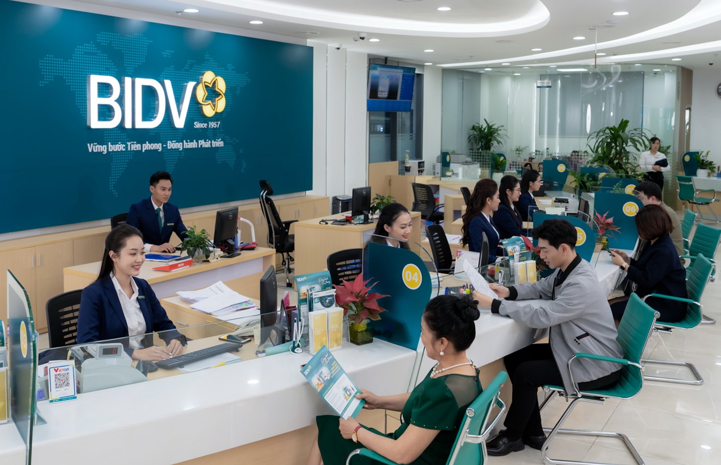 Anh 02 - Hoạt động giao dịch tại BIDV