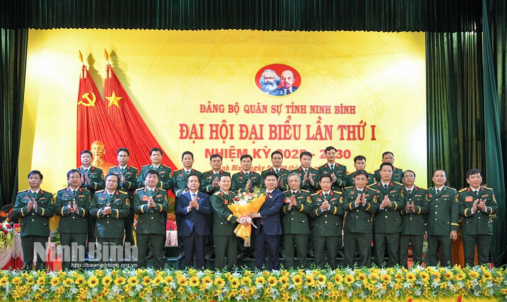 quân sự 1