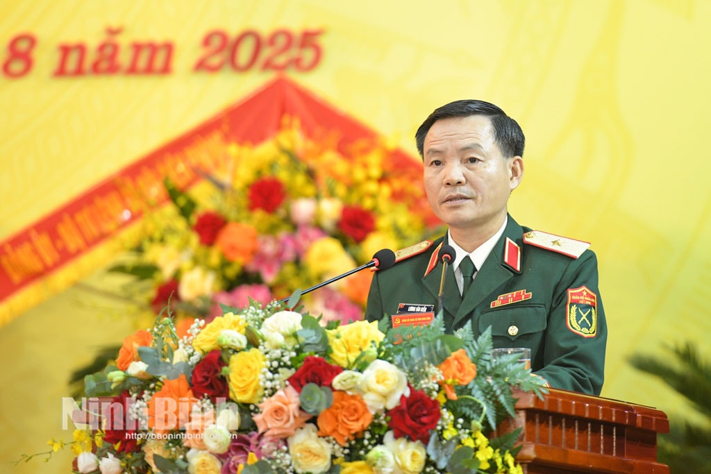 quân sự 2