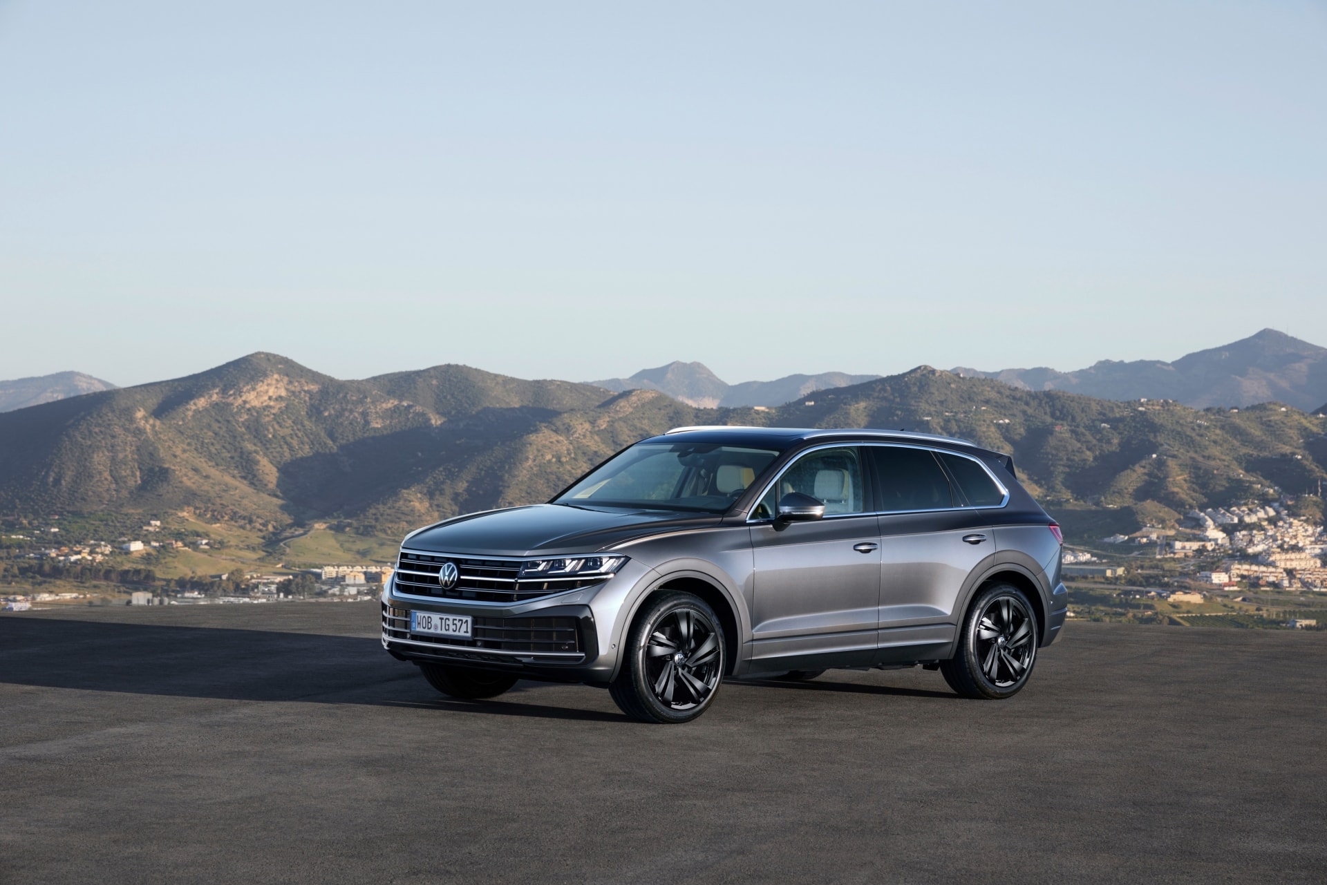 Ngoại thất phiên bản cao cấo Touareg Highline - Ảnh: VW