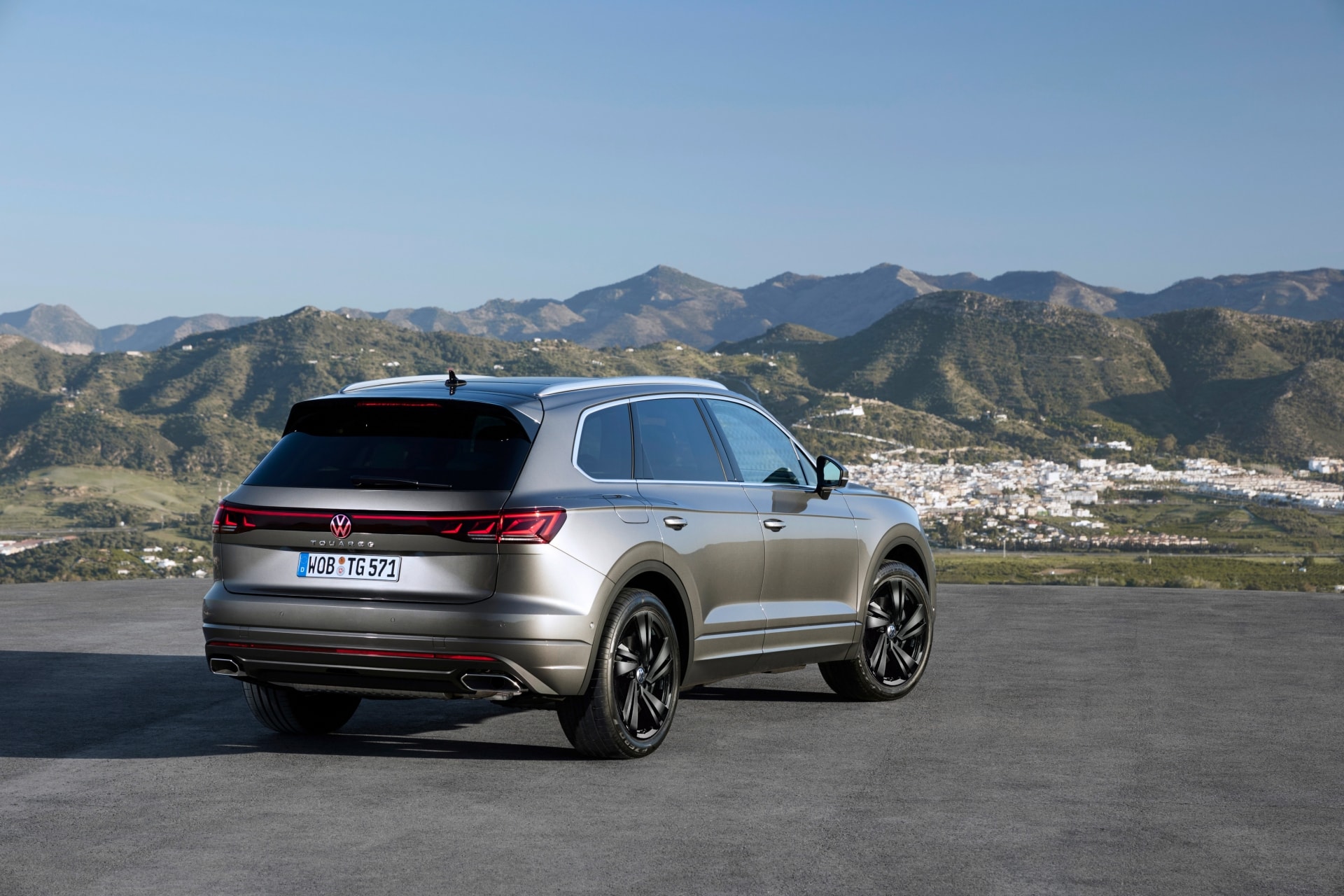 Ngoại thất phiên bản VW Touareg Highline - Ảnh: VW