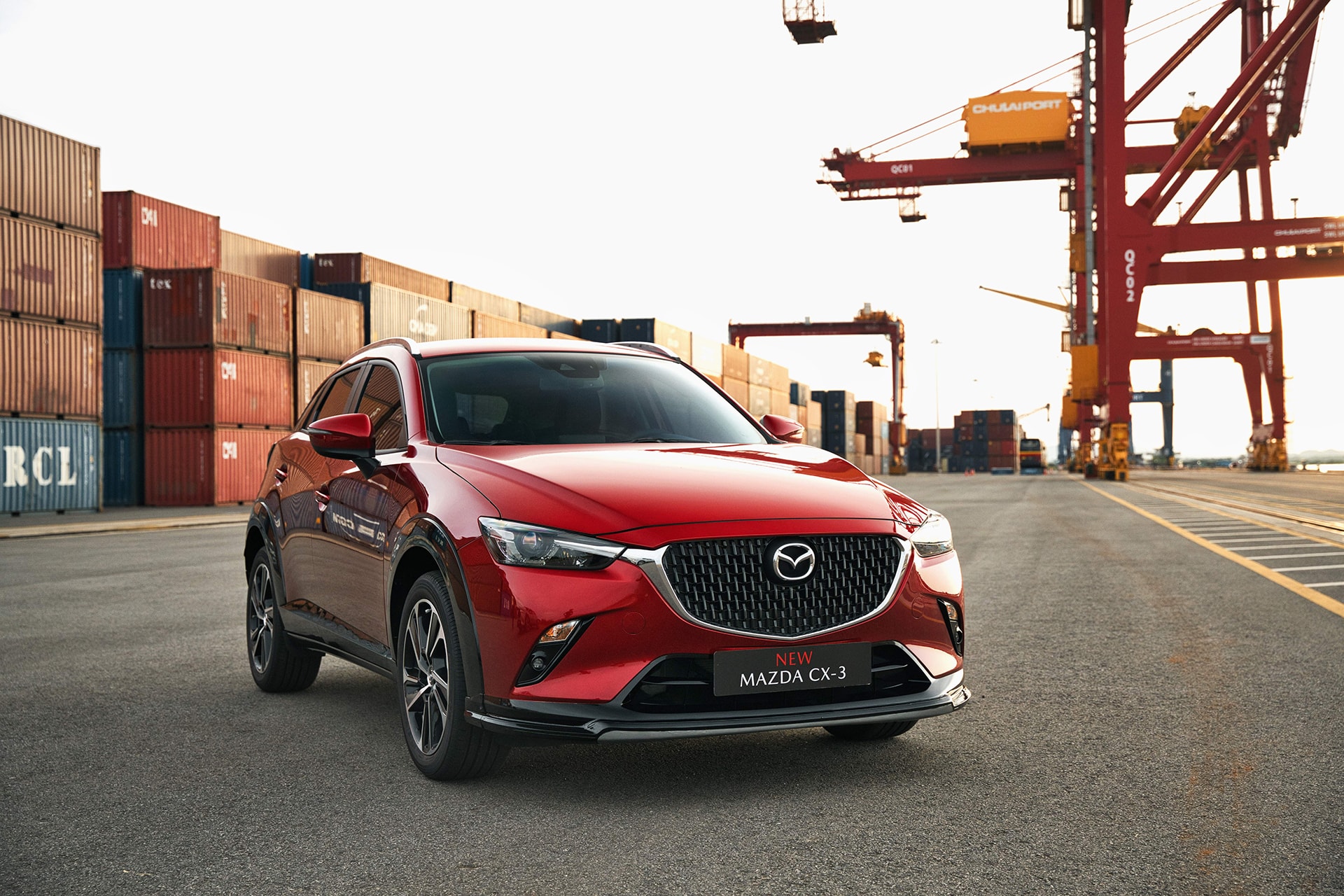 Ngoại thất CX-3 2025 có một số điều chỉnh nhẹ.