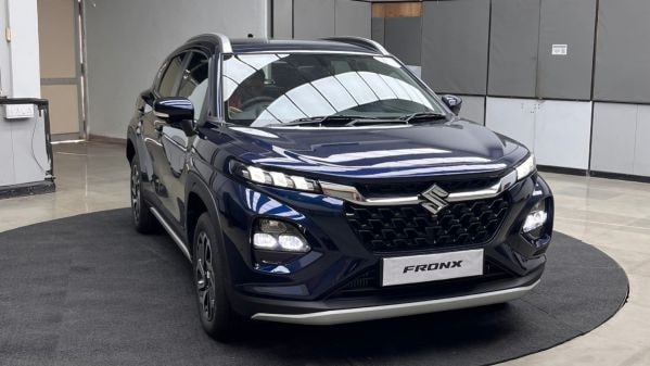 Suzuki Fronx 2025: Giá lăn bánh, Hình ảnh, Thông số & trả góp