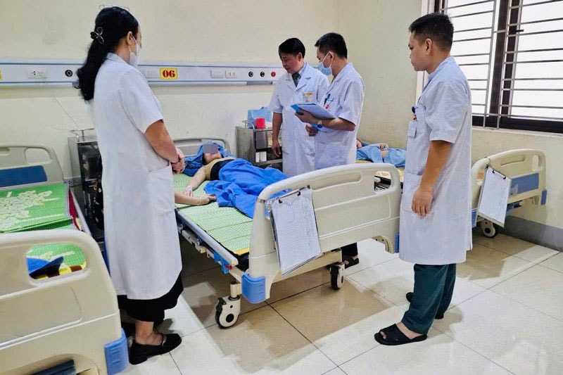 Tình trạng sức khỏe các nạn nhân vụ Phó Bí thư xã đâm xe biển xanh vào đám đông