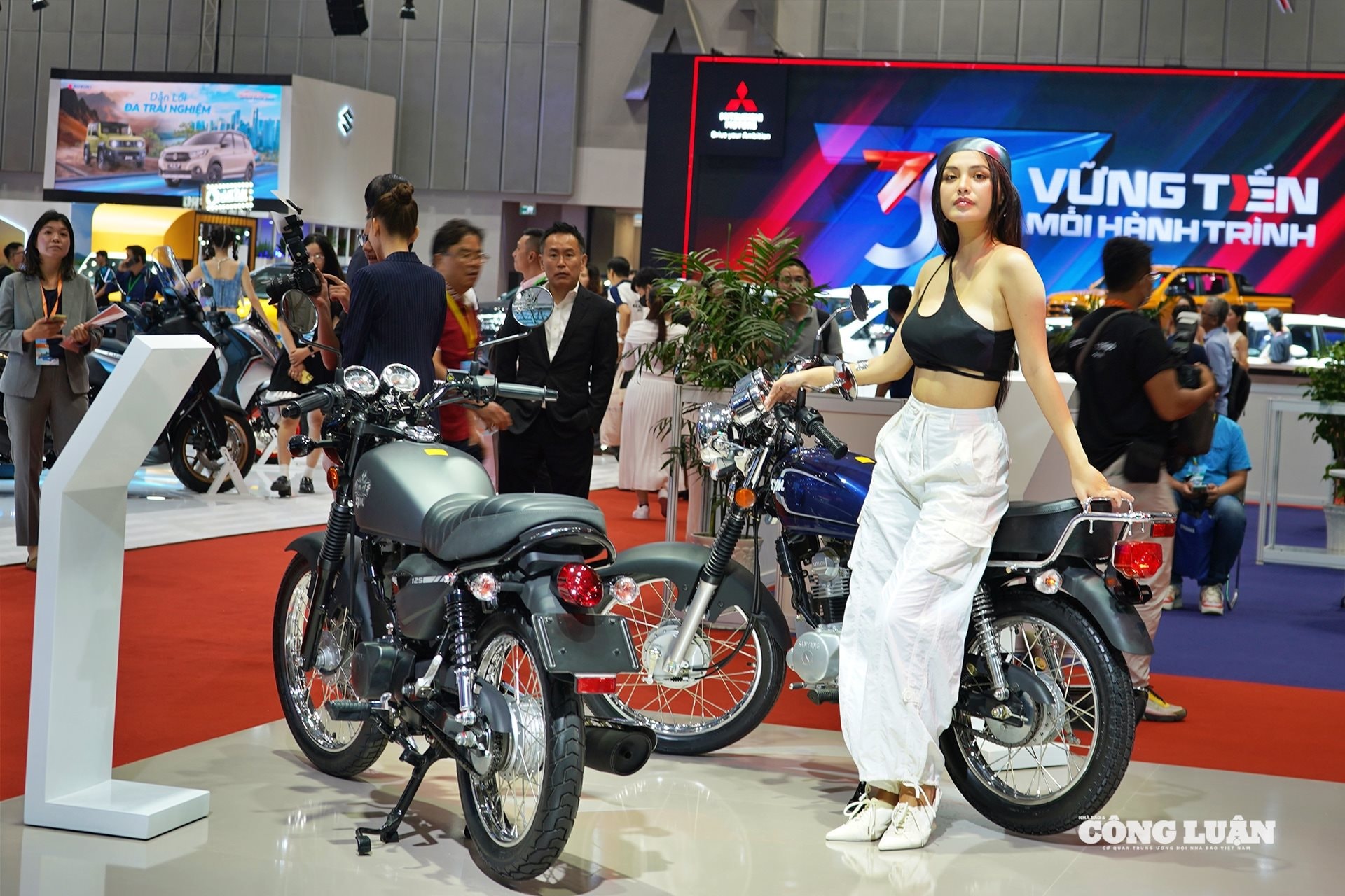 Thị trường xe máy chạy xăng, dầu được dự báo sẽ suy giảm, ngược dòng với thị trường xe máy điện - Ảnh: ĐT