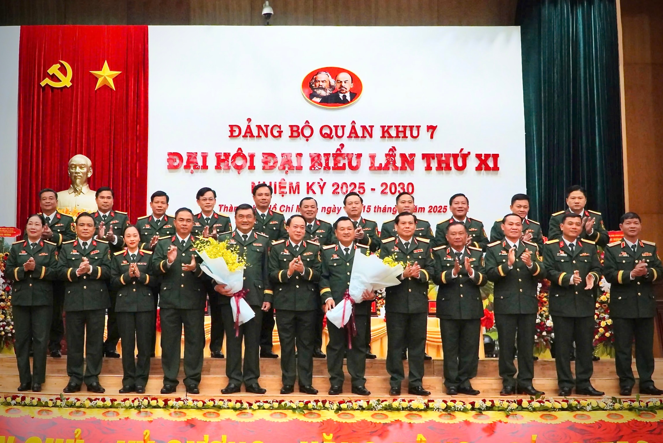 Thiếu tướng Trần Vinh Ngọc tiếp tục làm Bí thư Đảng ủy Quân khu 7- Ảnh 1.