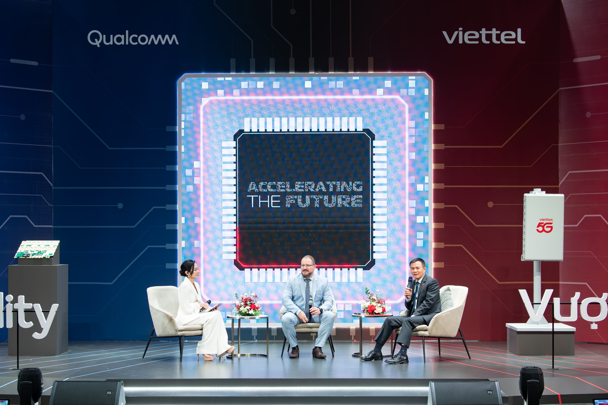 Lanh dao hai tap doan Viettel va Qualcomm da co nhung chia se ve xu huong cong nghe