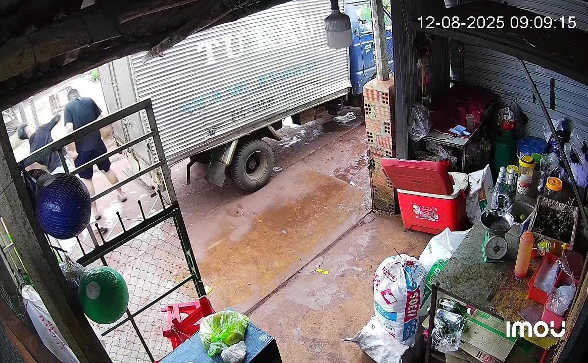 z6908126481140_c0810be333e7f174472402879e25b2c4.jpg