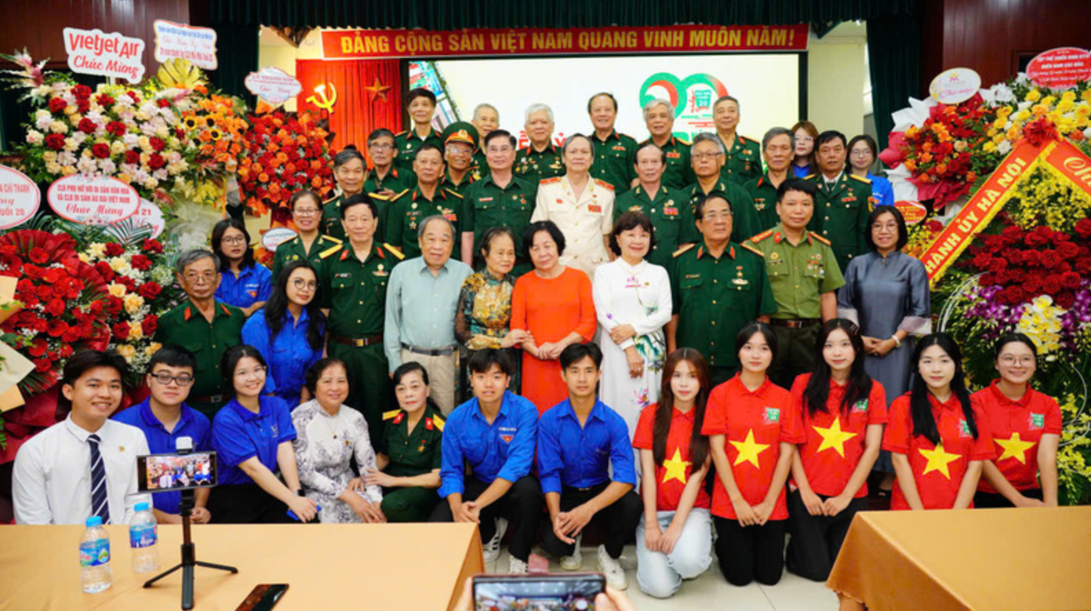 Ảnh màn hình 2025-08-16 lúc 22.27.38