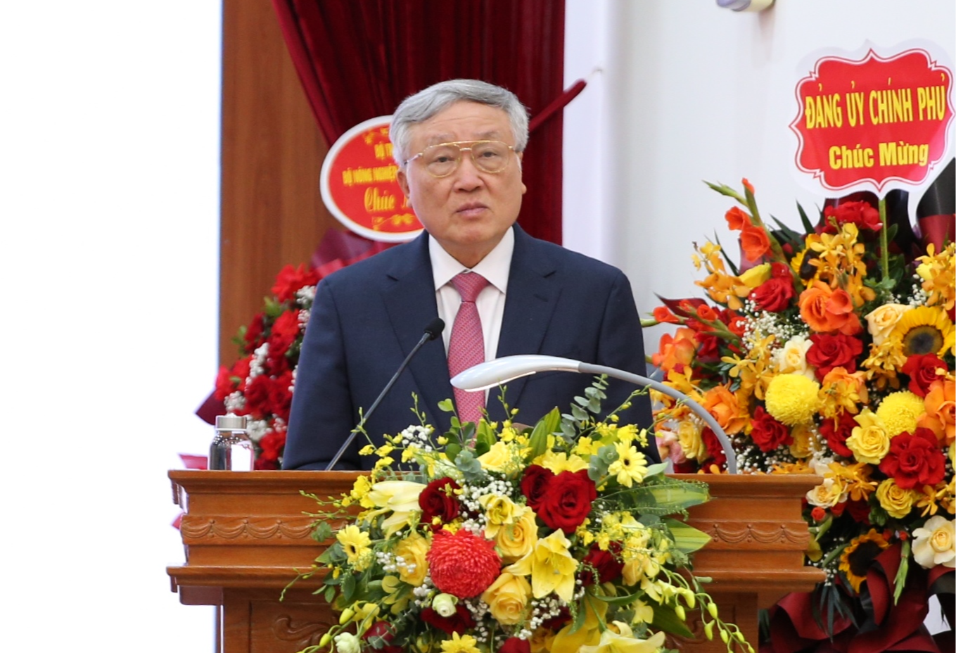 Chăm lo xây dựng đội ngũ cán bộ thanh tra thực sự là 'thanh bảo kiếm' sắc bén của Đảng và Nhà nước- Ảnh 2. Chăm lo xây dựng đội ngũ cán bộ thanh tra thực sự là 'thanh bảo kiếm' sắc bén của Đảng và Nhà nước- Ảnh 2.