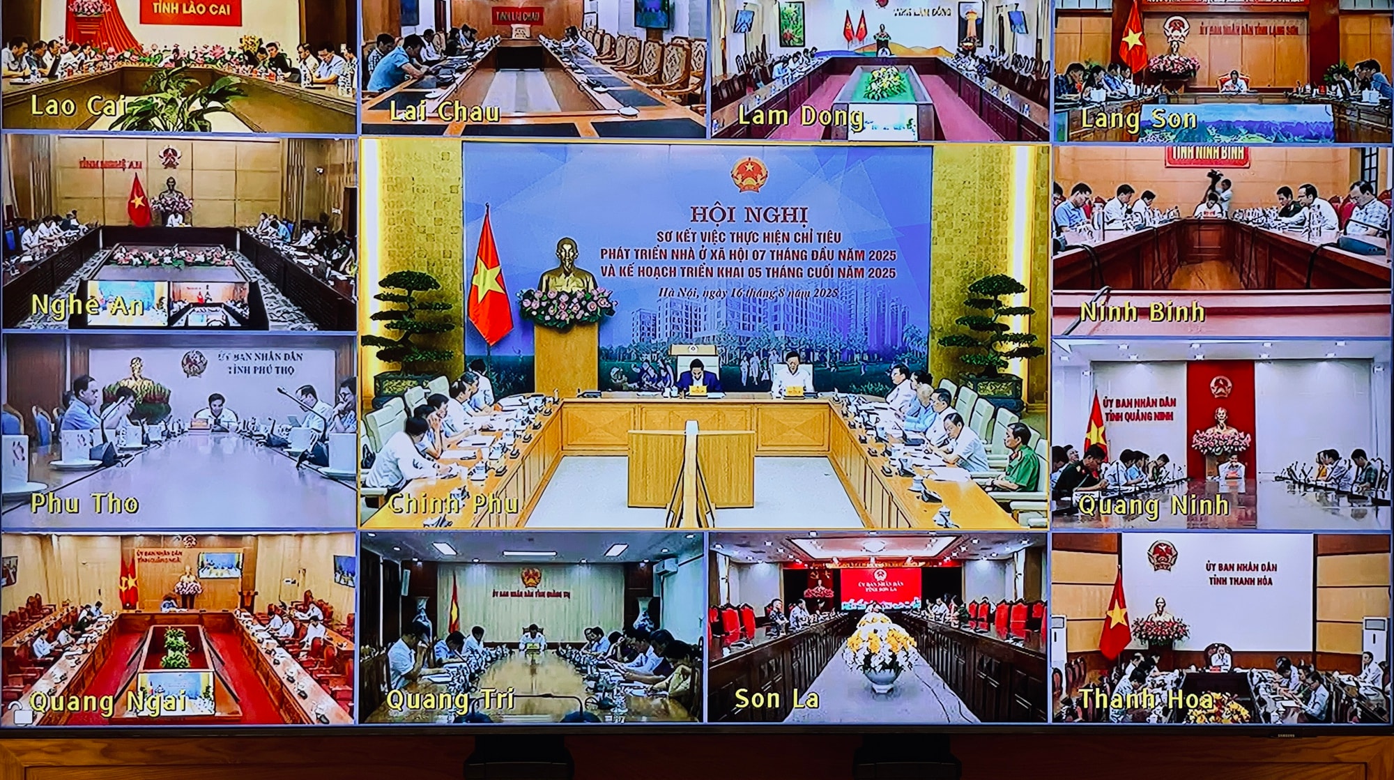 Thủ tướng: Nâng ngưỡng thu nhập được mua nhà xã hội theo hướng phù hợp hơn- Ảnh 17.