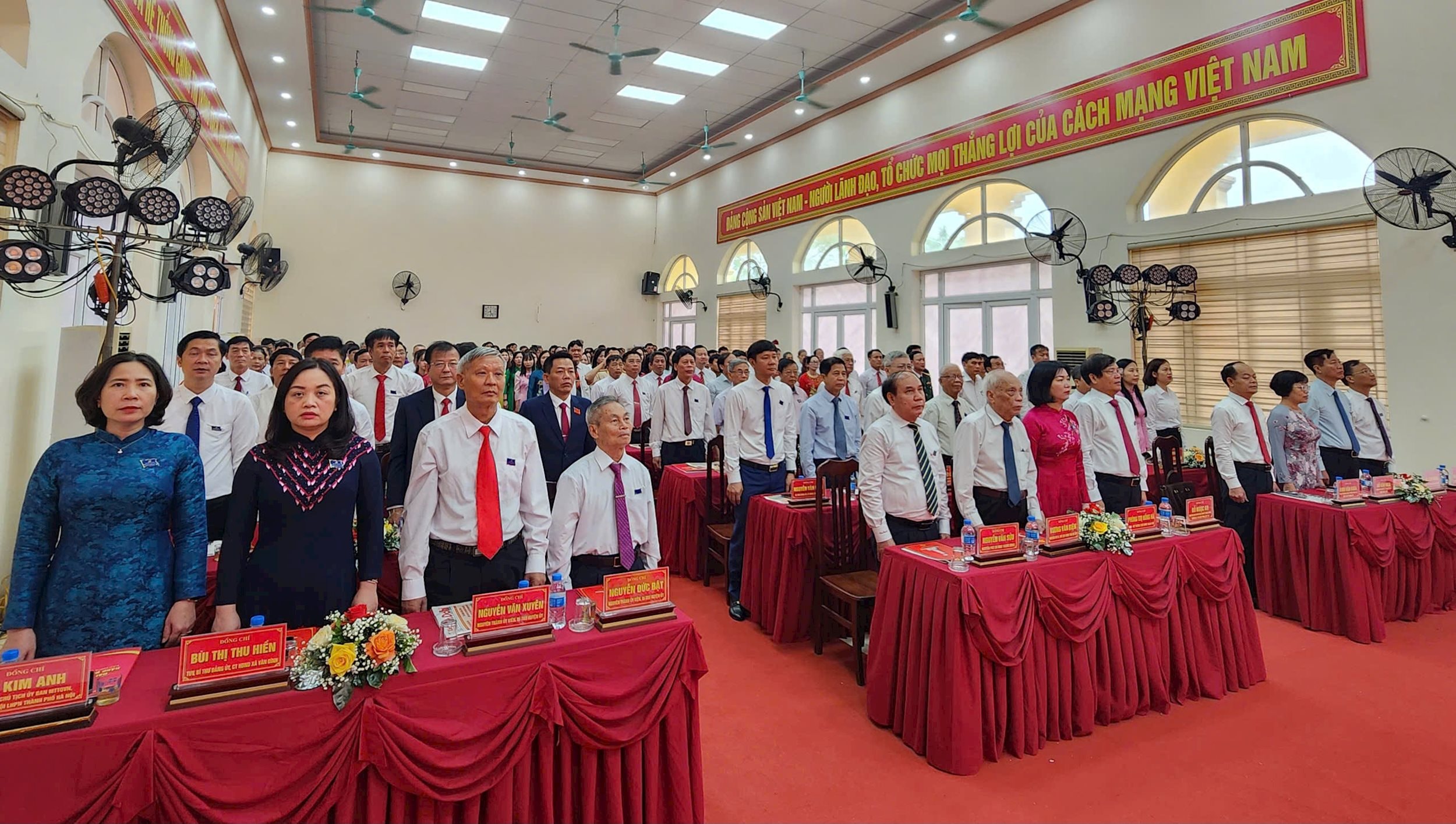 quang cảnh đại hội