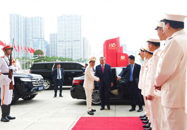 Kỷ niệm trọng thể 80 năm Ngày truyền thống CAND và đón nhận Huân chương Sao Vàng lần thứ 5 -0
