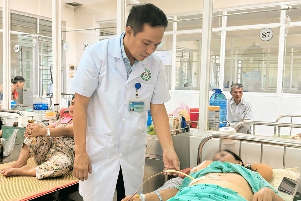 Hy hữu nữ bệnh nhân có hơn 100 viên sỏi trong túi mật - 2