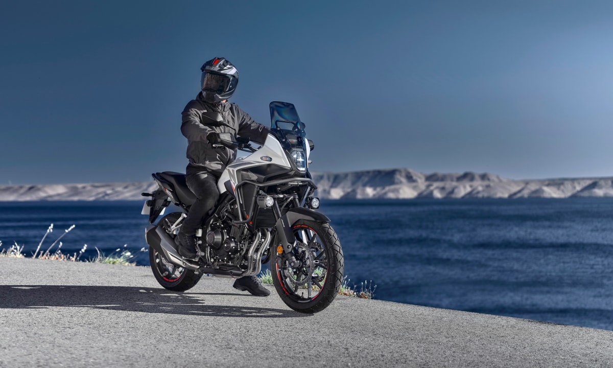 Honda NX500: Giá lăn bánh tháng 8/2025, các phiên bản, màu, thông số... mới nhất