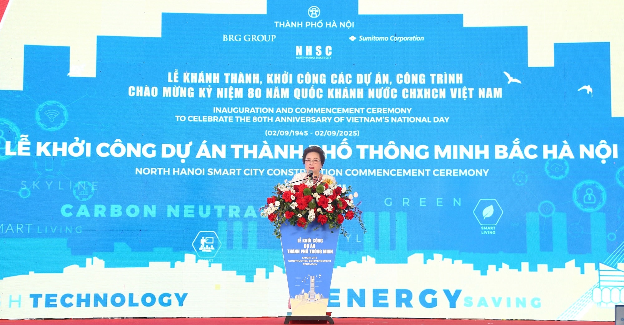 03 Madame Nguyễn Thị Nga, Chủ tịch Tập đoàn BRG, Phó Chủ tịch kiêm Tổng Giám đốc Công ty Thành phố Thông minh Bắc Hà Nội phát biểu tại sự kiện