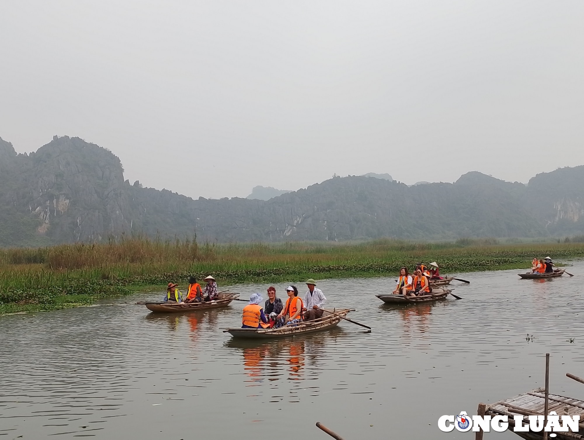 congluan-cdn.congluan.vn-files-content-2024-03-08-_ve-dam-van-long-dam-minh-vao-khung-canh-hoang-so-nhung-yen-binh-tinh-lang-ma-thu-thai-08122520.jpg