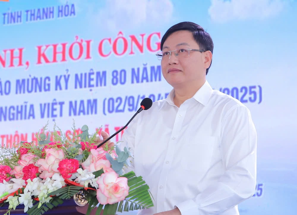 Phó Chủ tịch UBND tỉnh Thanh Hoá Mai Xuân Liêm phát biểu tại lễ khởi công