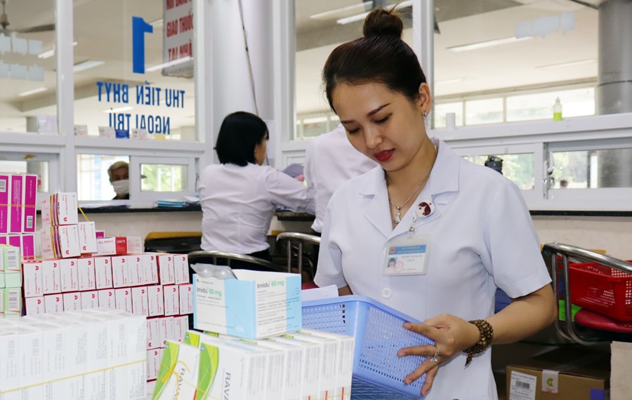 Tăng cường công tác quản lý hoạt động cung ứng, sử dụng thuốc, hoá chất, vật tư y tế