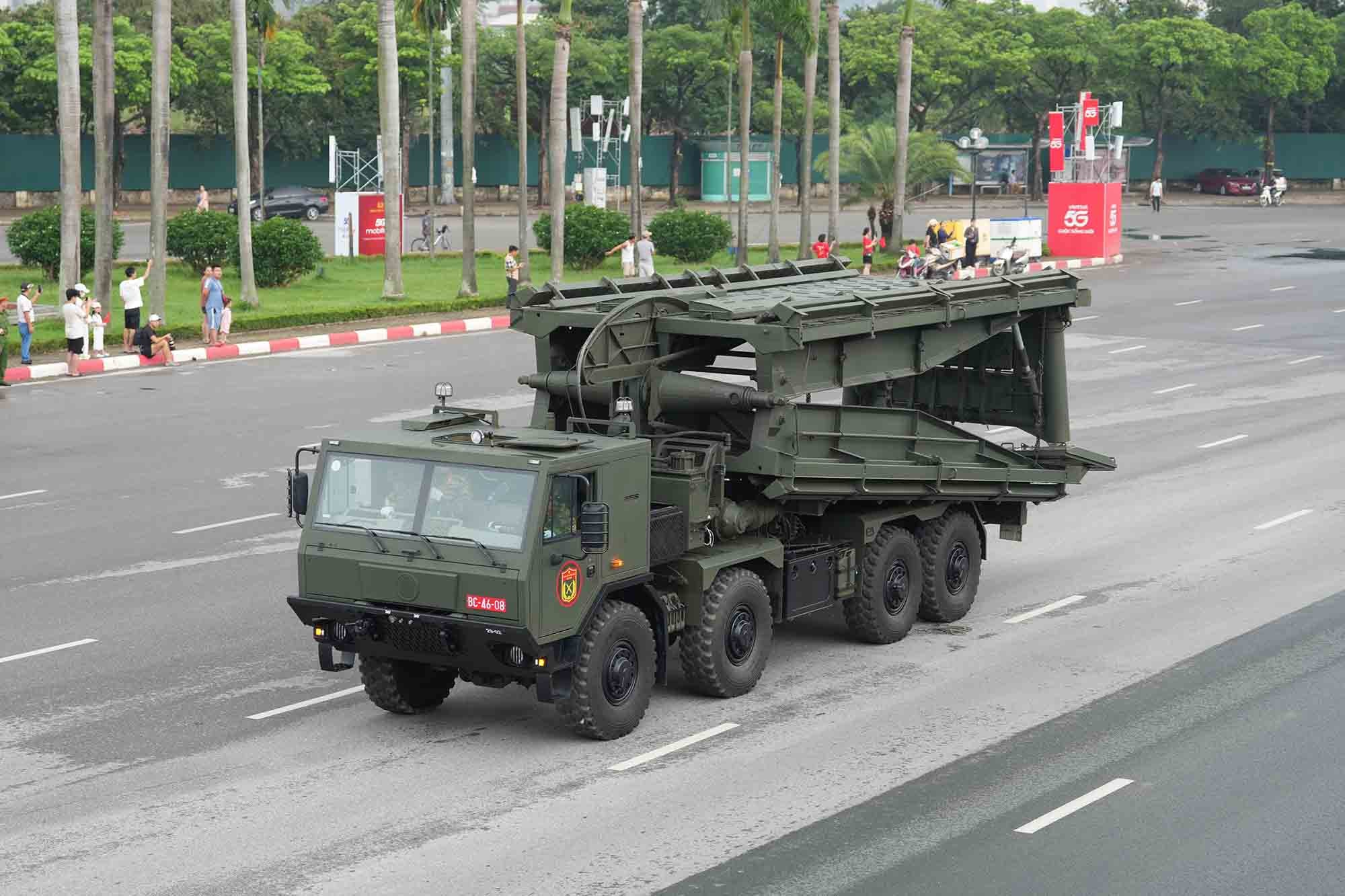 xe-duong-bo-01e4t4.jpg