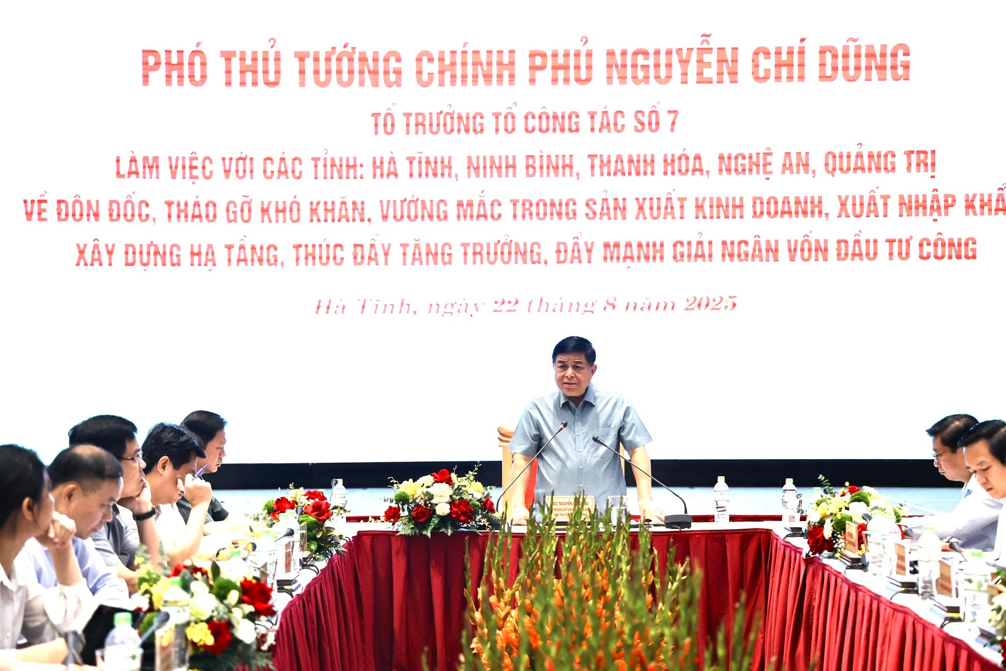 Phó Thủ tướng Nguyễn Chí Dũng làm việc với 5 địa phương để 'gỡ vướng', thúc đẩy tăng trưởng- Ảnh 1.