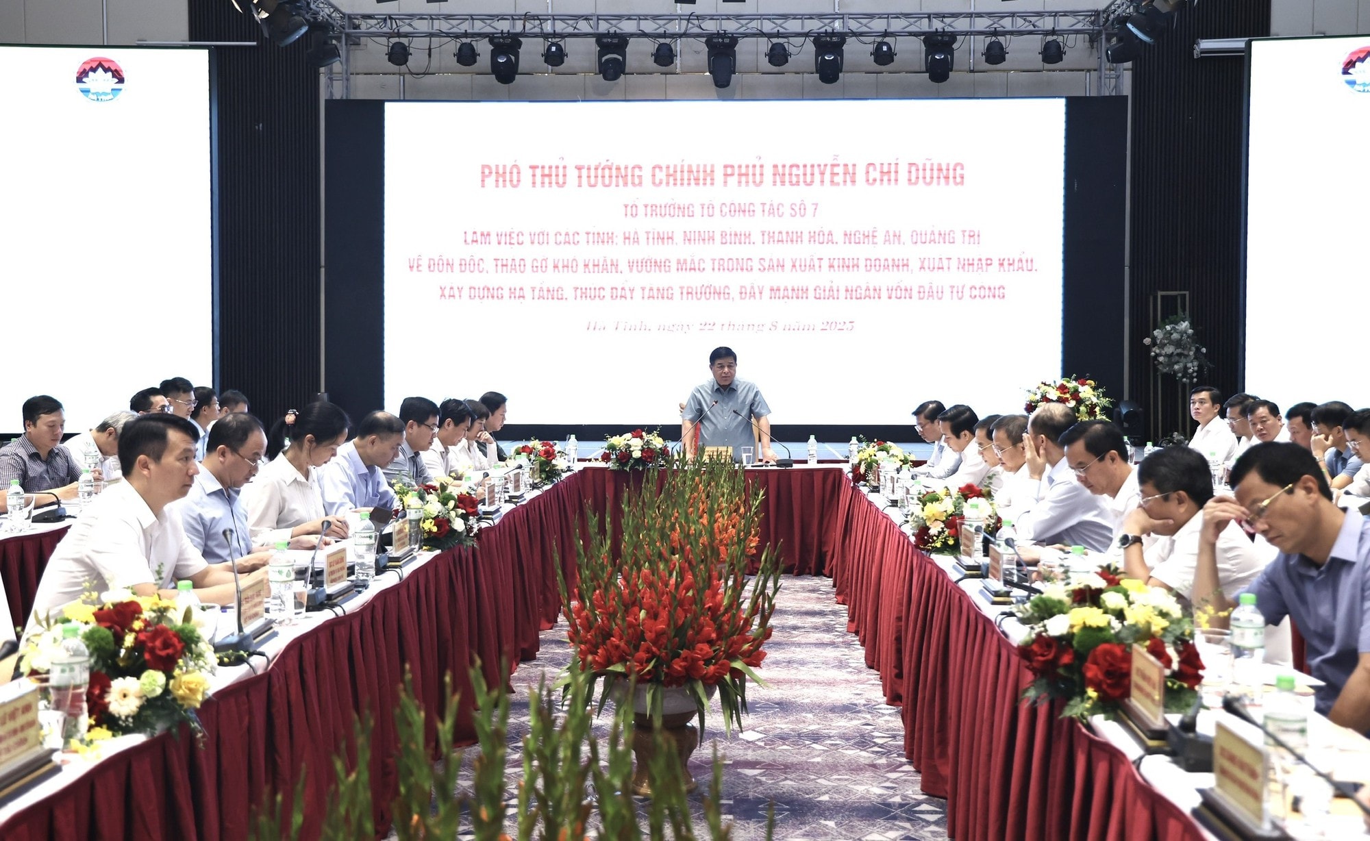 Phó Thủ tướng Nguyễn Chí Dũng làm việc với 5 địa phương để 'gỡ vướng', thúc đẩy tăng trưởng- Ảnh 9.