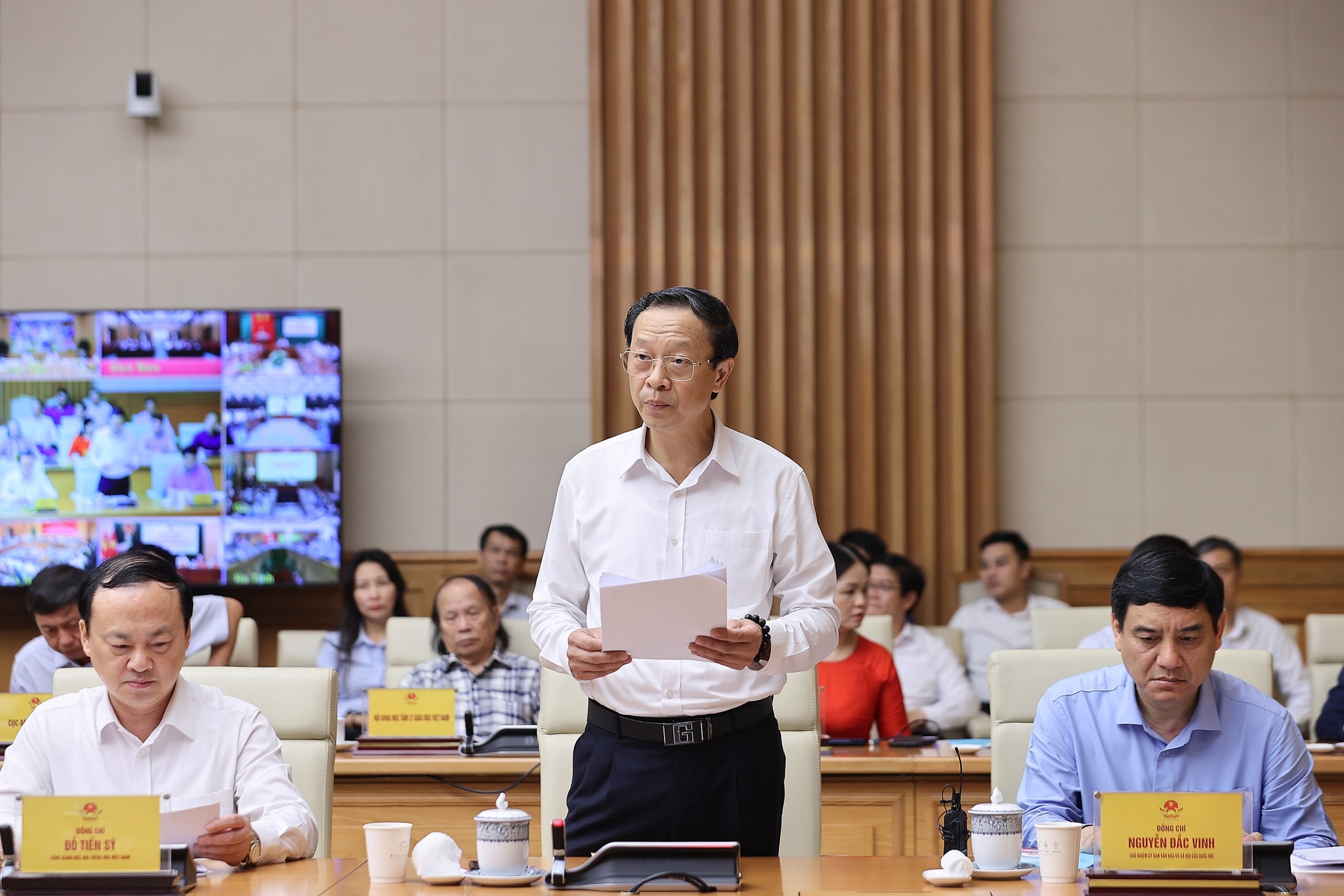 Thủ tướng: Hơn lúc nào hết, cần tập trung ưu tiên mọi nguồn lực cho giáo dục và đào tạo- Ảnh 5. Thủ tướng: Hơn lúc nào hết, cần tập trung ưu tiên mọi nguồn lực cho giáo dục và đào tạo- Ảnh 5.