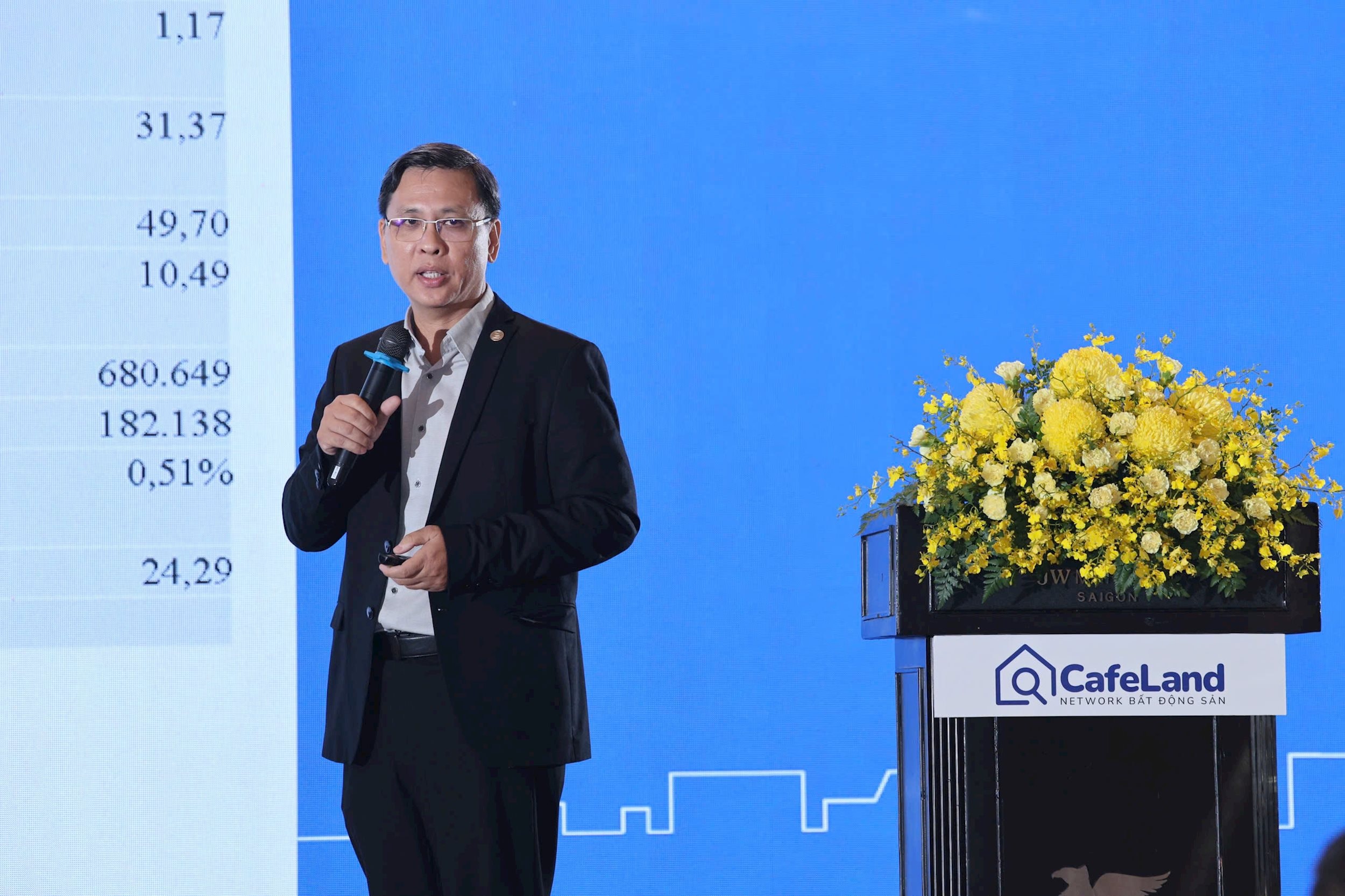 S. Phạm Trần Hải – Viện nghiên cứu phát triển TP.HCM (HIDS) phát biểu tại hội thảo.